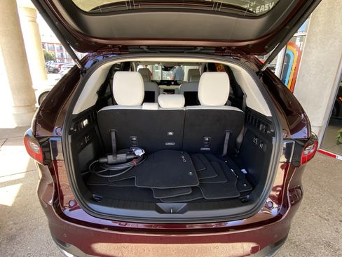 Used 2026 MAZDA CX-90 Plug-In Hybrid w/ Premium Plus AWD/4WD image 16