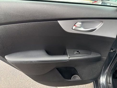 Used 2023 Kia Forte LXS w/ LXS Technology Package image 37