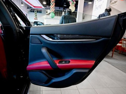 Used 2022 Maserati Ghibli Modena Q4 image 23