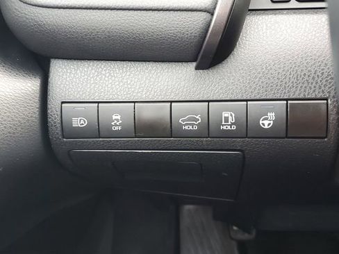 Used 2024 Toyota Camry SE image 17