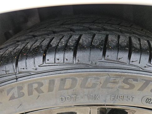 Used 2025 Toyota Camry SE image 26