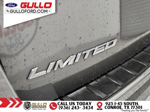 Used 2021 Ford Explorer Limited w/ Equipment Group 301A image 32