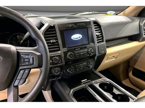 Used 2017 Ford F150 XLT w/ Trailer Tow Package AWD/4WD image 8