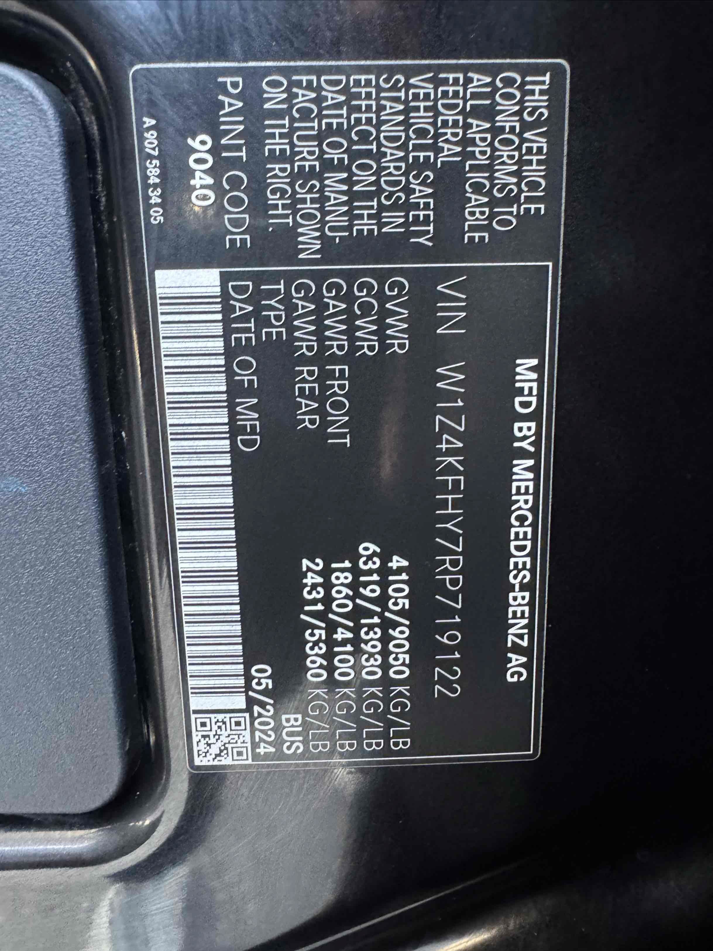 Used 2024 Mercedes-Benz Sprinter 2500 image 21
