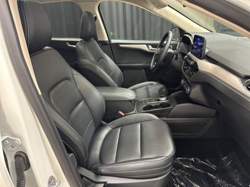 Used 2020 Ford Escape SEL image 33