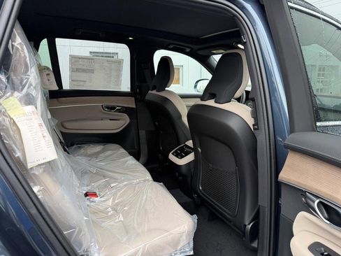 New 2026 Volvo XC90 B6 Plus w/ Protection Package Premier image 5