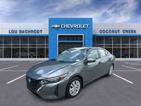 Used 2025 Nissan Sentra S FWD image 4