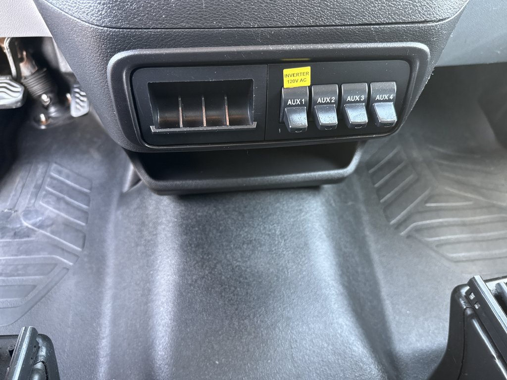Used 2018 Ford Transit 250 148 Low Roof RWD image 19