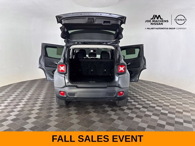 Used 2023 Jeep Renegade Altitude w/ Convenience Group I AWD/4WD image 30