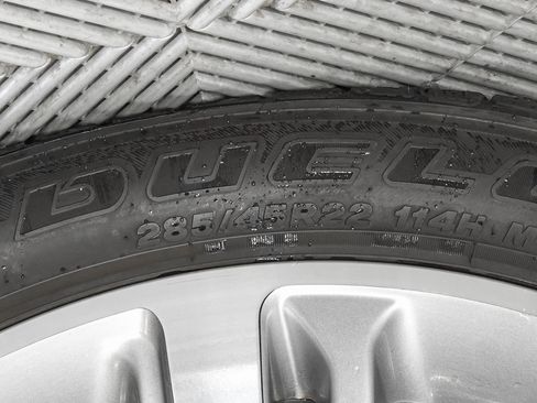 Used 2015 Cadillac Escalade Luxury image 34