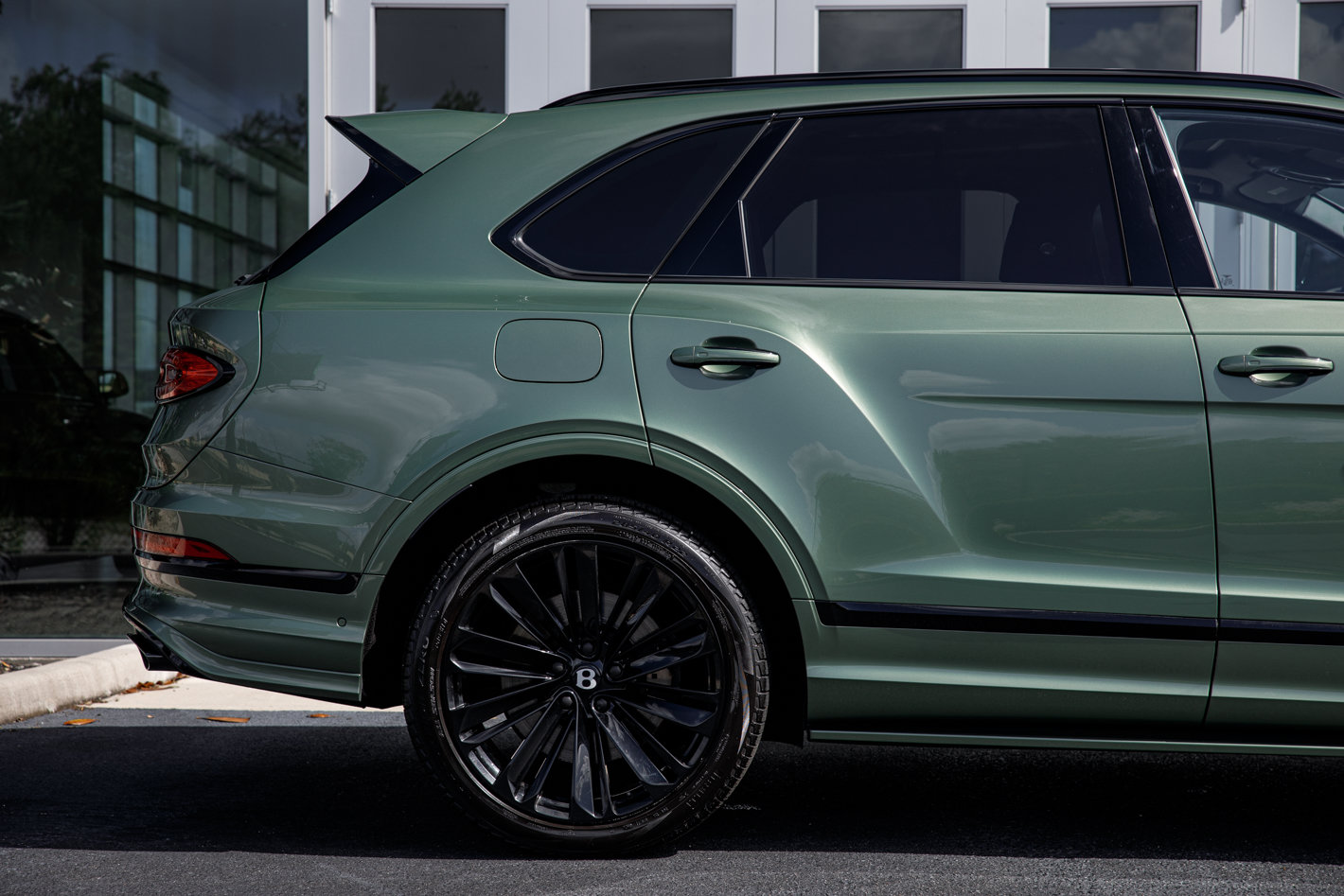 Used 2023 Bentley Bentayga Speed AWD/4WD image 22