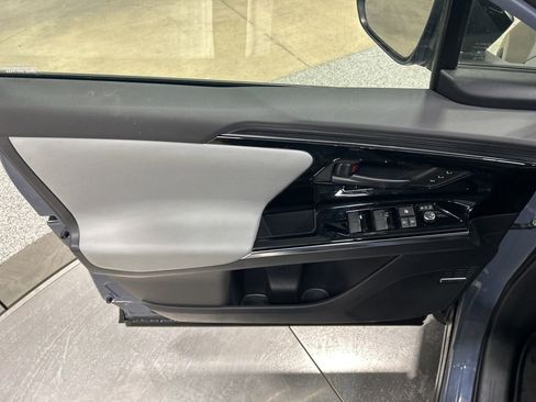 Used 2023 Subaru Solterra AWD image 12