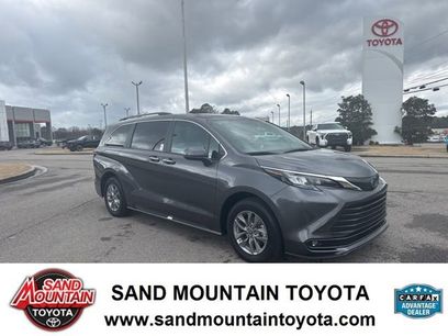 Used 2025 Toyota Sienna XLE