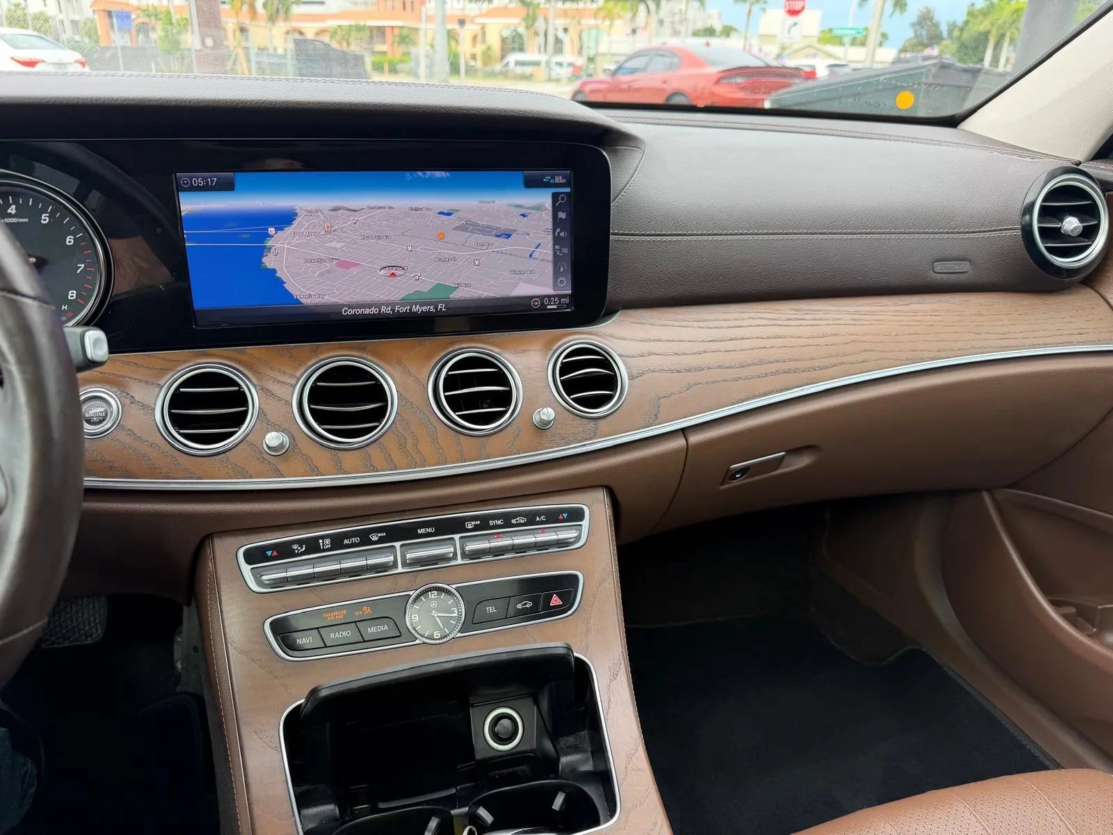 Used 2019 Mercedes-Benz E 450 4MATIC Wagon image 20