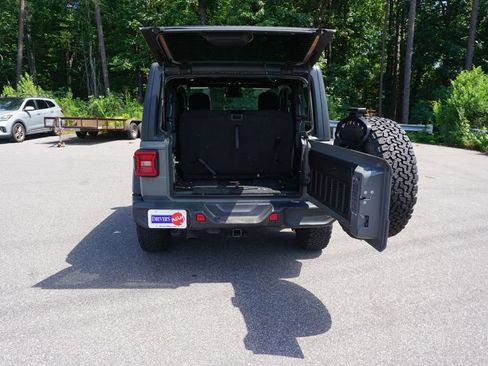 Used 2020 Jeep Wrangler Sport AWD/4WD image 14