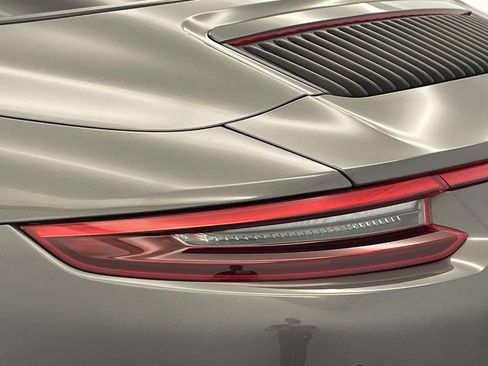 Certified 2019 Porsche 911 Targa 4 GTS AWD/4WD image 16