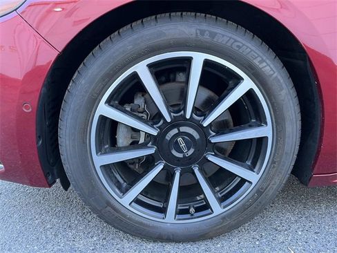 Used 2018 Lincoln Continental Reserve image 11