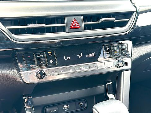 Used 2025 Kia Seltos S FWD image 34