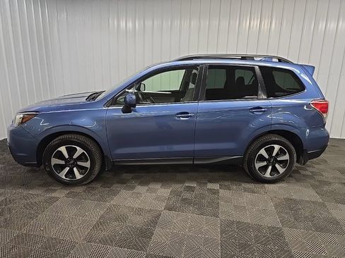 Used 2017 Subaru Forester 2.5i Premium w/ All-Weather Package AWD/4WD image 6