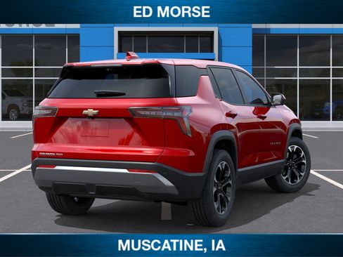 New 2026 Chevrolet Equinox LT w/ Convenience Package II AWD/4WD image 4