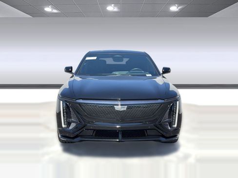 Used 2026 Cadillac Lyriq V w/ LPO, Floor Liner Package AWD/4WD image 5