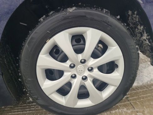 Used 2024 Toyota Corolla LE image 11