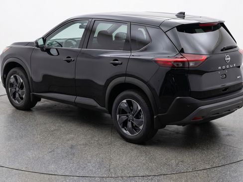 Used 2025 Nissan Rogue SV AWD/4WD image 6