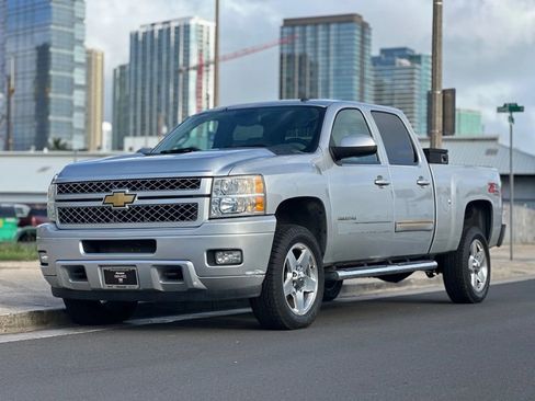 Used 2013 Chevrolet Silverado 2500 LTZ w/ LTZ Plus Package AWD/4WD image 1