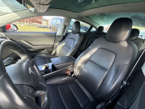 Used 2019 Tesla Model 3 Long Range image 2