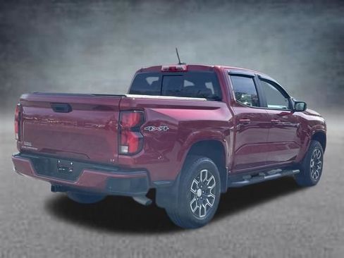 Used 2024 Chevrolet Colorado LT w/ LT Convenience Package III image 3