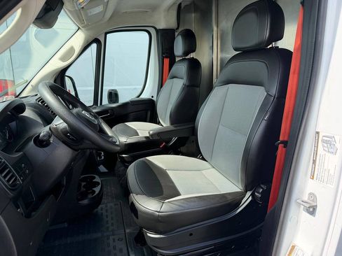 Used 2023 RAM ProMaster 3500 w/ Lane Management Group FWD image 10