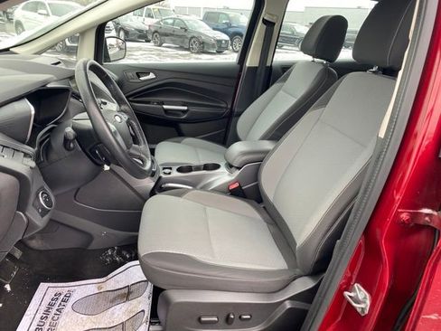 Used 2017 Ford C-MAX Energi SE w/ Equipment Group 402A image 16