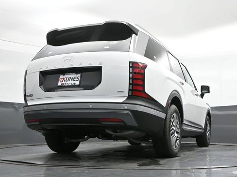 Used 2026 Hyundai Palisade SEL AWD/4WD image 39