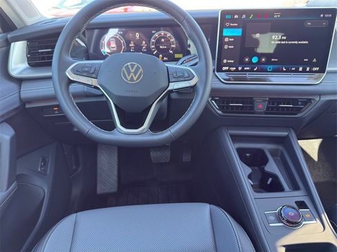 New 2026 Volkswagen Tiguan SE image 25