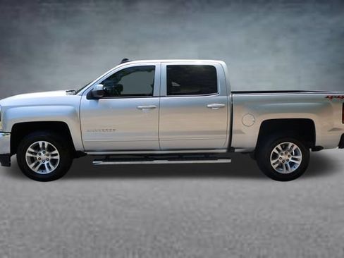 Used 2018 Chevrolet Silverado 1500 LT w/ All Star Edition AWD/4WD image 4