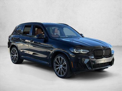 Used 2024 BMW X3 sDrive30i w/ Premium Package w/ZPA image 3
