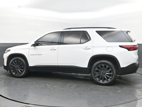 Used 2023 Chevrolet Traverse RS image 7