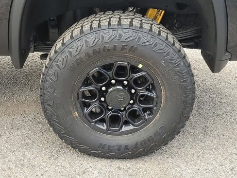 New 2026 Chevrolet Silverado 2500 ZR2 w/ ZR2 Bison Edition AWD/4WD image 4