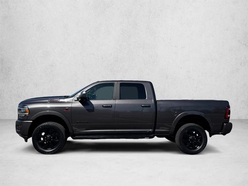 Used 2021 RAM 2500 Laramie AWD/4WD image 8