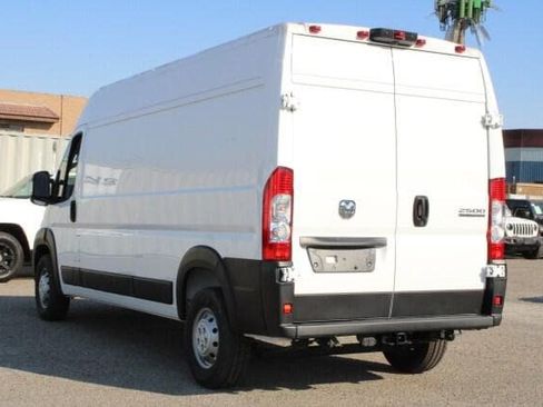 New 2025 RAM ProMaster 2500 w/ Convenience Group FWD image 3