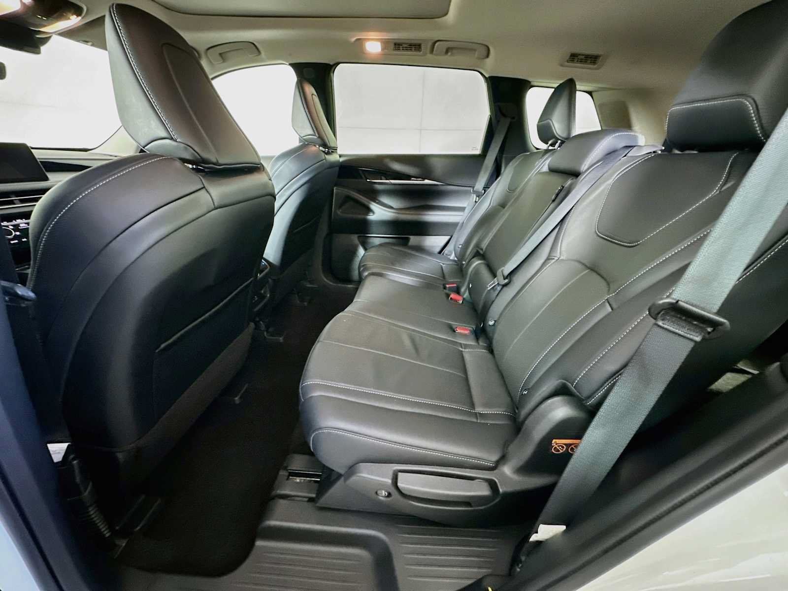 Used 2023 INFINITI QX60 Pure AWD/4WD image 23
