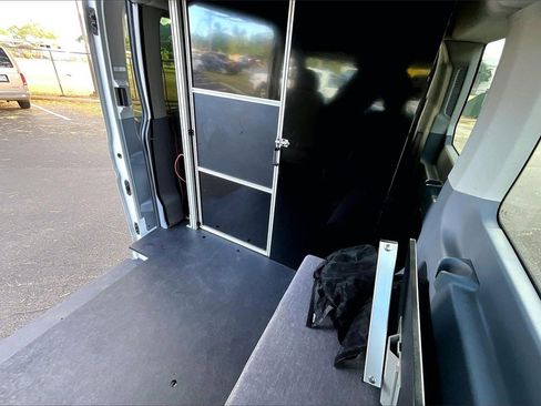 Used 2016 Ford Transit 150 XLT image 27