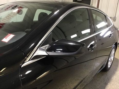 Used 2023 Chevrolet Malibu LT FWD image 11