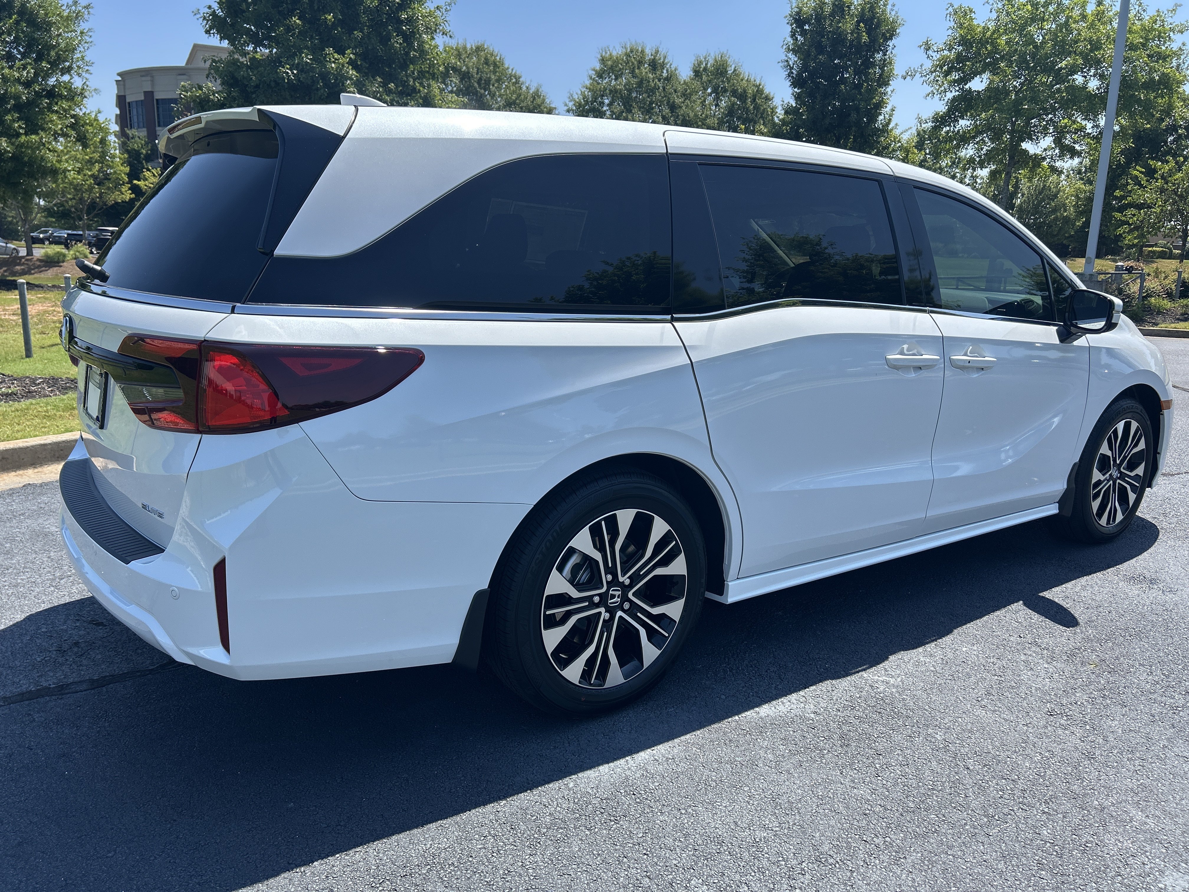 New 2026 Honda Odyssey Elite image 10