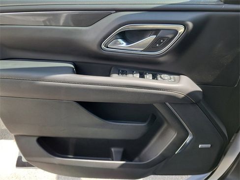 Used 2022 GMC Yukon AT4 w/ Technology Package image 30