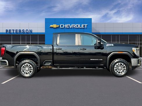 Used 2022 GMC Sierra 3500 Pro w/ Convenience Package AWD/4WD image 3
