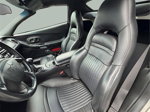 Used 2002 Chevrolet Corvette Base w/ Preferred Equipment Group1 image 10