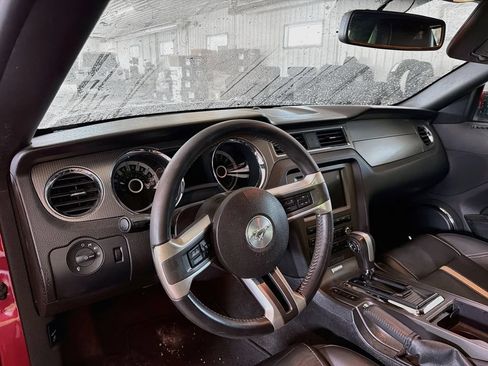 Used 2013 Ford Mustang GT Premium w/ Electronics Pkg RWD image 8