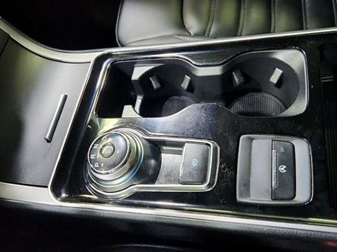 Used 2020 Ford Edge SEL w/ Convenience Package image 16