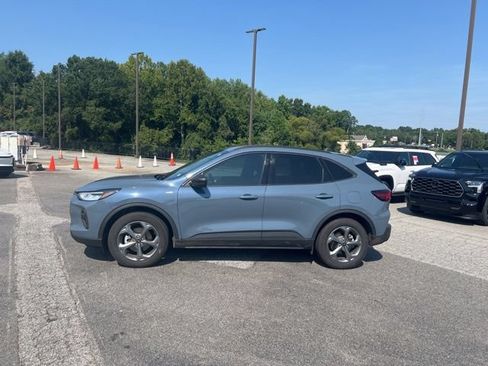 Used 2025 Ford Escape ST-Line w/ Equipment Group 301A FWD image 4